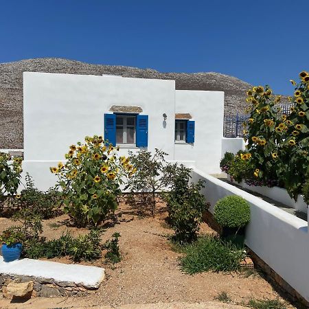 Cycladic Houses In Rural Surrounding Amorgos Exterior photo