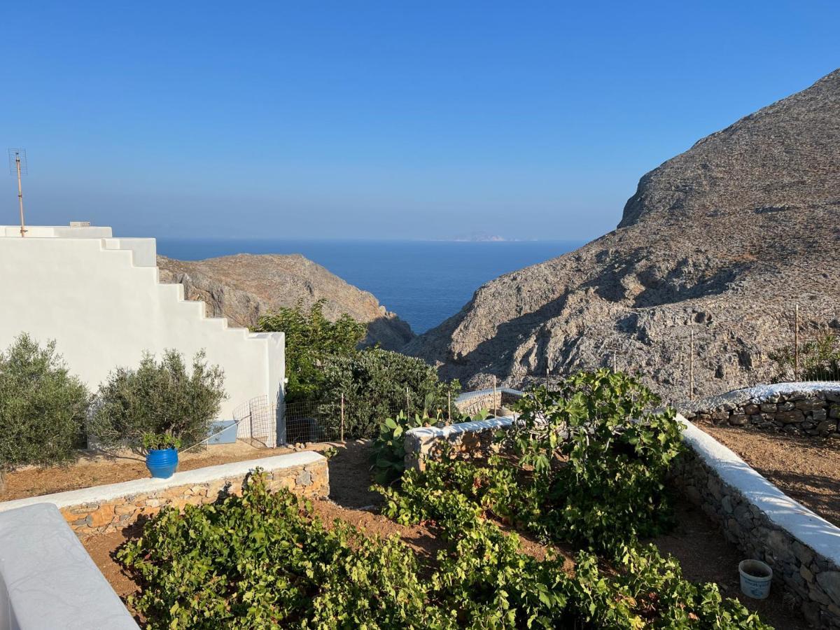 Cycladic Houses In Rural Surrounding Amorgos Exterior photo